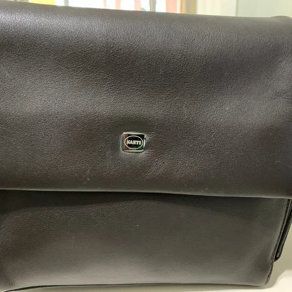 Santi Handbag - Picture 3 of 4